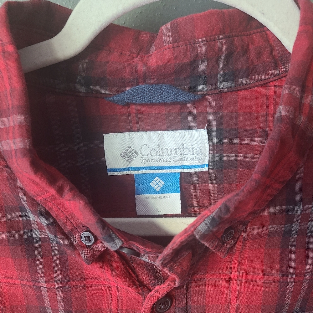 Men's Columbia Out and Back Button Down Shirt, Size Large - Picture 2 of 4